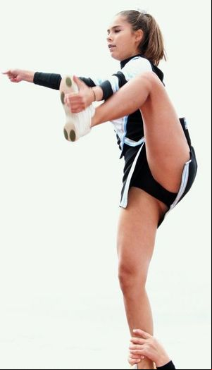 bubble butt cheerleaders